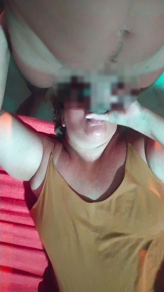 Lily & Theo: Zapáchal jsem tuto mořskou služku svým hákem. Připravujete své šťavnaté a...