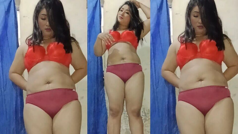 AlexisAir: 젊은 아시아 미망인 따먹기