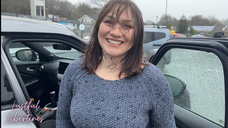 Lustful Libertines: Creampie podvádění chlupaté milf manželky, když přijímá manželovi telefonát