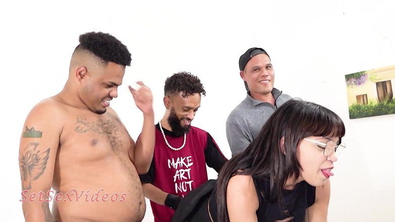 SetSexVideos: Kah Fox Em Mini Gangbang Com 4 Homens, Com Muito Anal,...