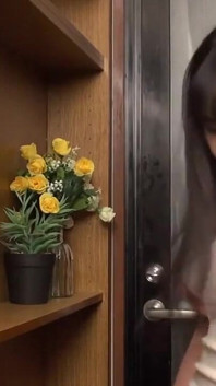 과감한 아름다움은 젖고 압도적 인 열정으로 잃어버린 모든 터치로 녹아 버린다. - 07