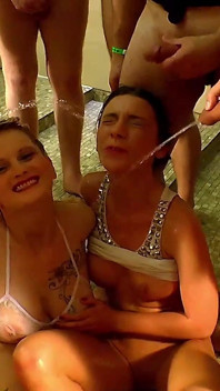 Scambio Di Sperma E Scambio Di Sperma Ragazze Del College in Ggg John Thompson