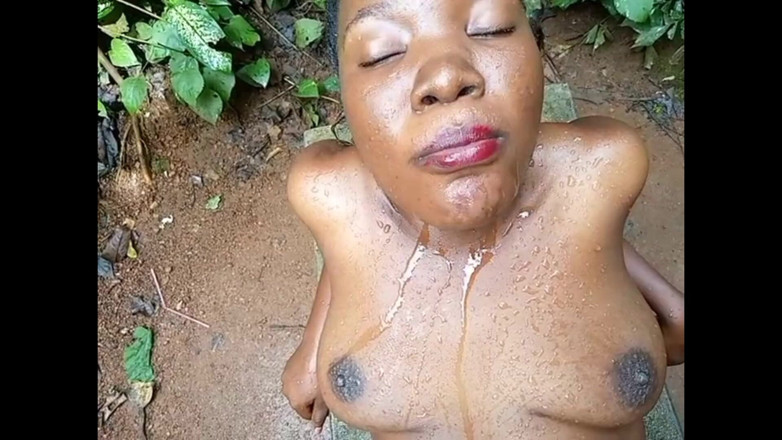African Beauties: Rowena's Slutty Pee Adventures