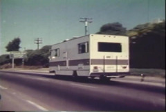 Vintage Megastore Full hd: Hippy Vacation - Filem Restyling Dalam Versi HD Penuh