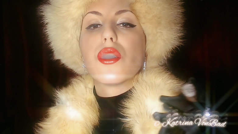 KatrinaVonBad: Glam Cigar
