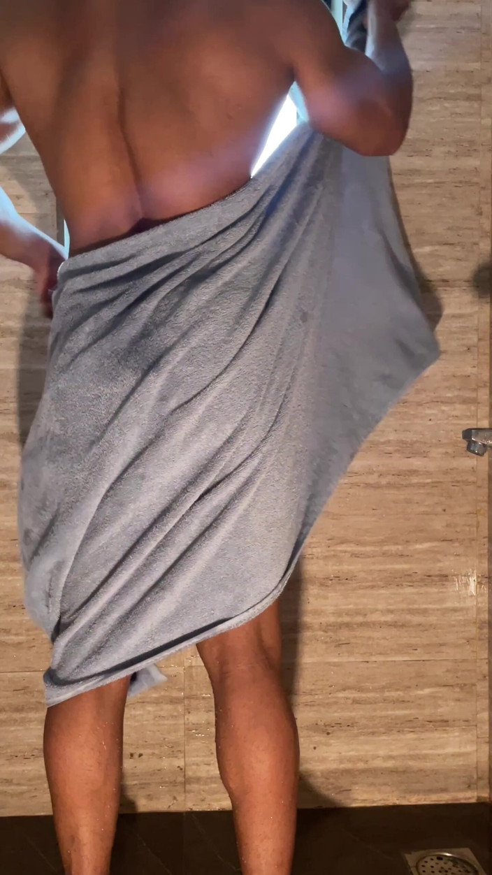 Muscular Bull: Mandi selesai olahraga