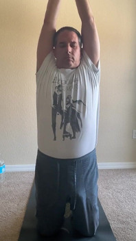 Yoga panas dengan Duke Silver