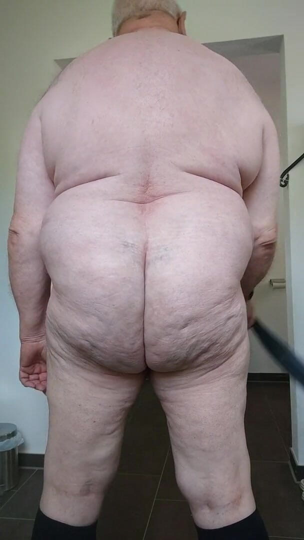 Karlchengeil: Punished for drinking my piss