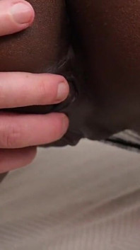 Big Booty afrikansk porrstjärna Zaawaadi mjölkar vit kille torr