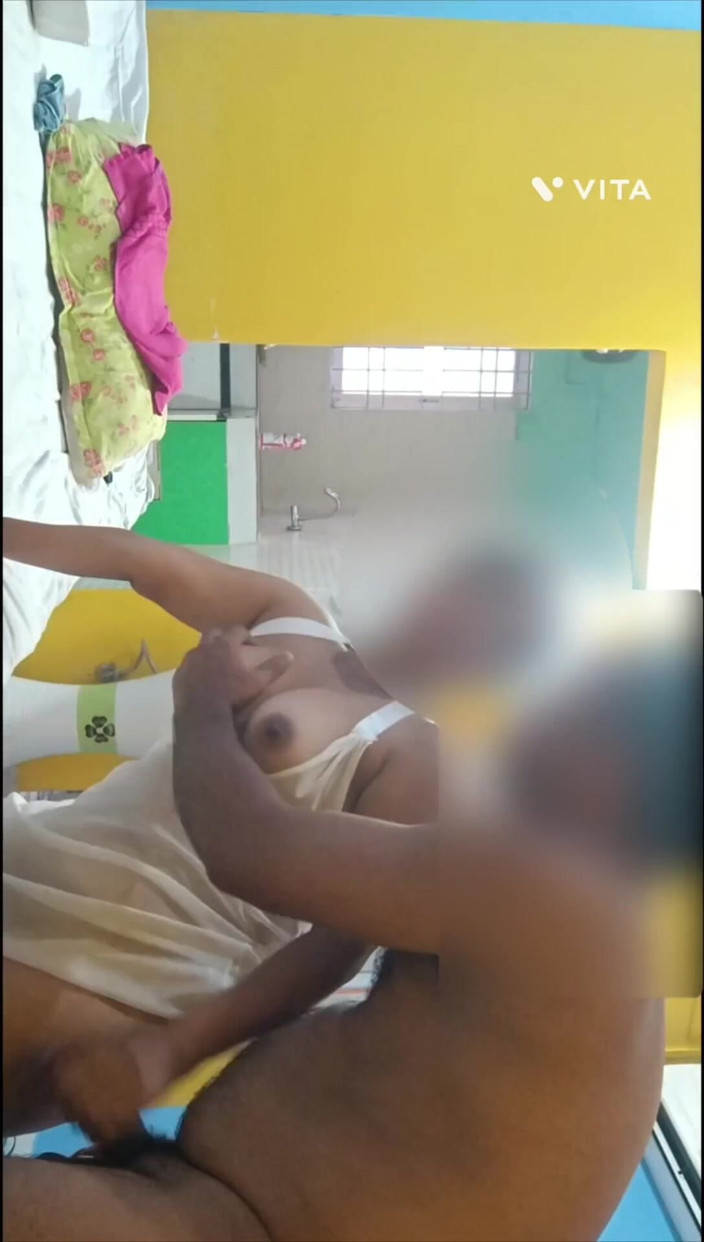 Momib45: Seks gadis india sama ayah tirinya