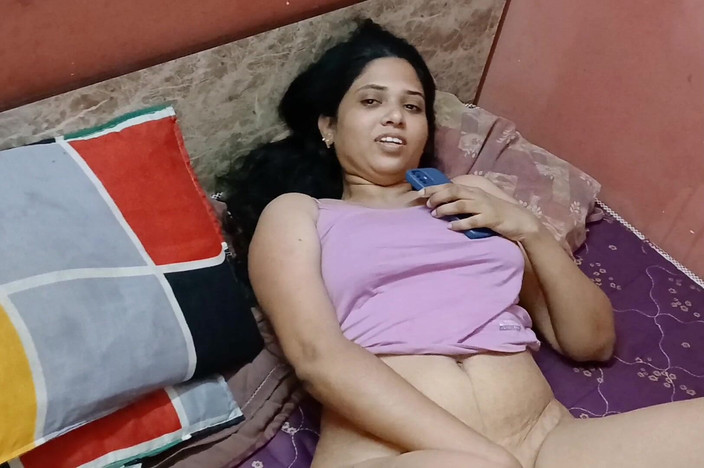 Apple Porn: First Time Desi Teen Cheating Her Boyfriend