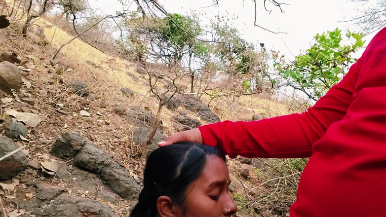 Premi pooja: Красивые сиськи бхабхи дези