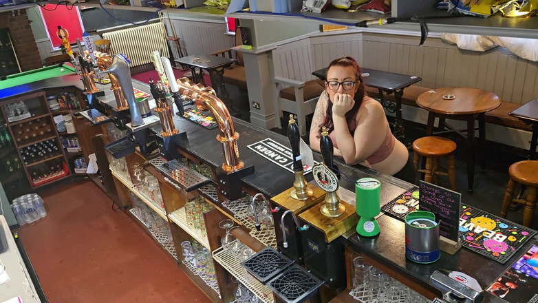 Jimbob Star Straight: Jade Nemůže zaplatit - zábava v otevřených dveřích