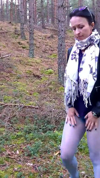 Pissing in the woods in crochless pantyhose
