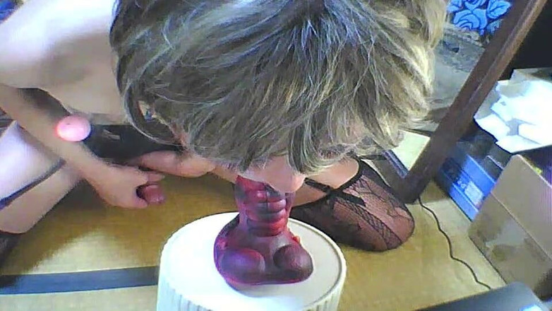 anakanakami: vyvrcholí při sání červeného Dalea