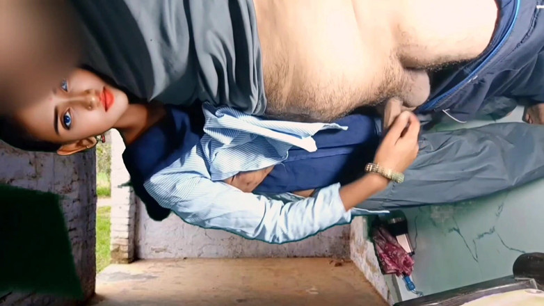 Beatricee: Indische maagdelijke universiteitsmeisjes eerste keer seks met haar vriendJe Indische...