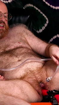 Pump 'n' Thrust - Ftm / Trans Bear Pumps and Fucks His Man Cunt