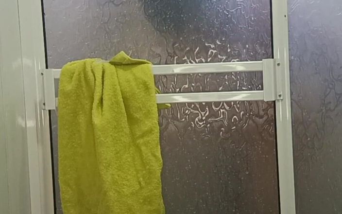 Tommhot: Давайте прийми душ, а потім ви смокчете мій жирний член