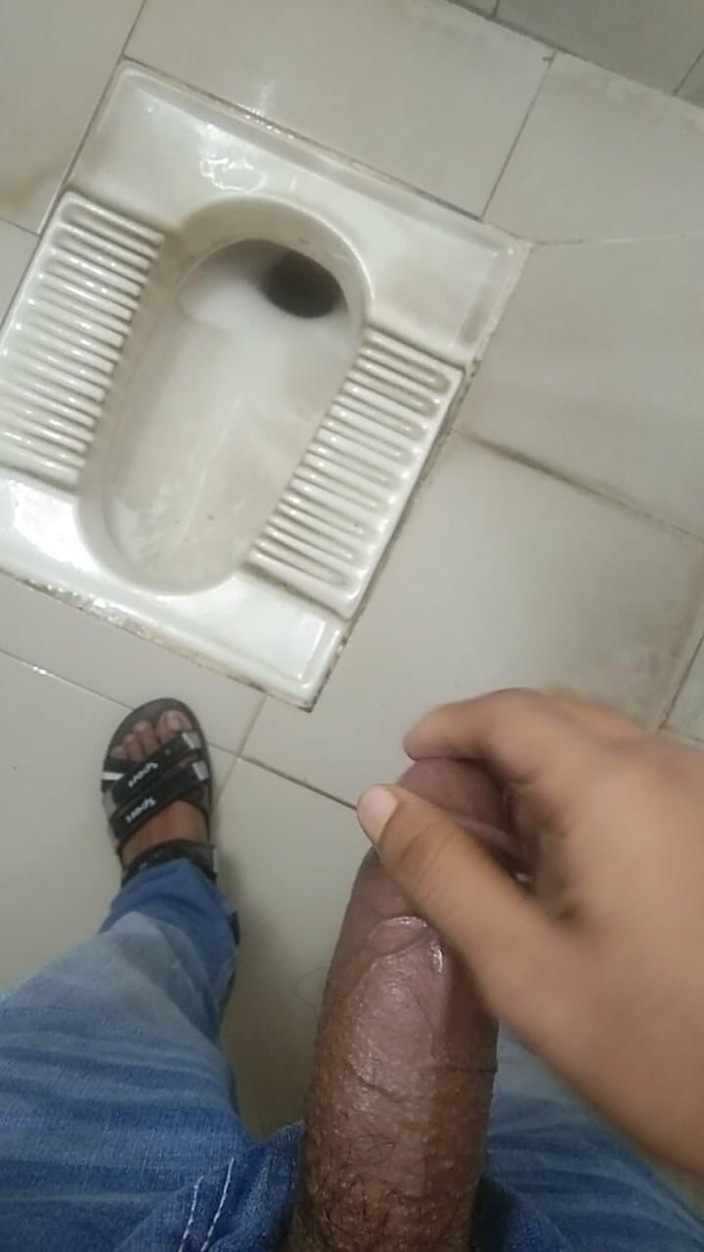 Viral_tiktokar: Opravdu jsem chtěla mít sex, takže při močení jsem narazila...