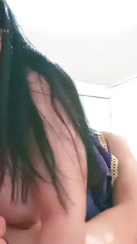 Ibu tiriku mergokin aku lagi asik foto pantatnya - ngentot sama ibu tiriku yang hot