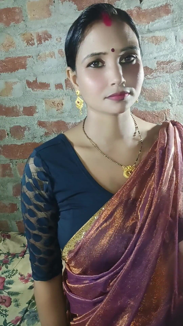 Renudbf: Saya mencium hotwife kawan saya sehingga pepeknya menjadi basah dan...