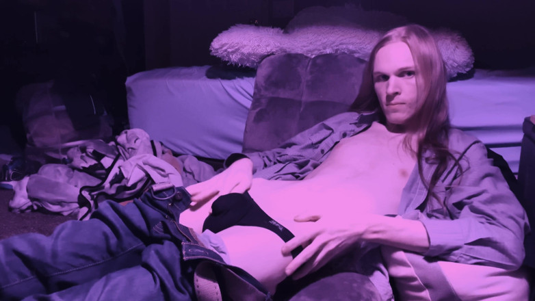 FoxySnoxy: Sexy twink masturbiert und orgasmen