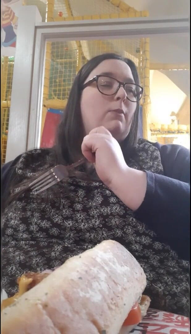 SSBBWLadyBrads: SSBBW secret filming of meal with stepfamily (This video has no...