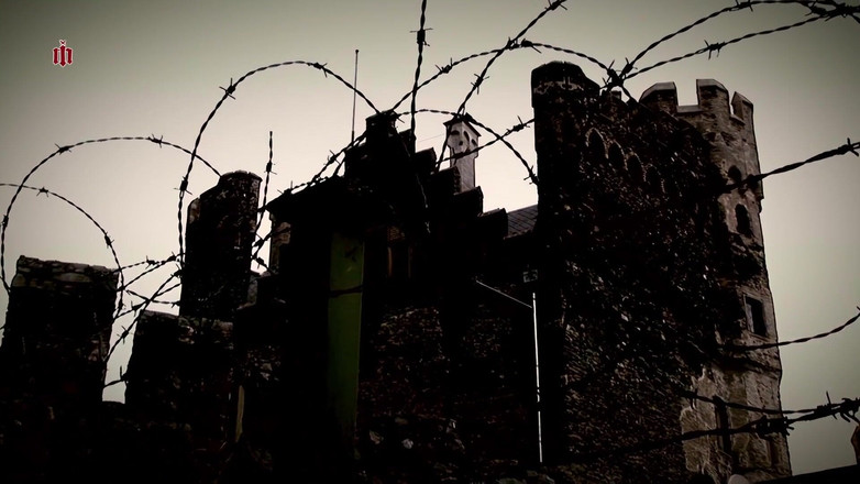 Inquisition and prison world: Bolestivé tréninky prsou pro neúspěšnou pokerovou dámu Sophii