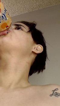 Гучний крупний план, Soda Burps