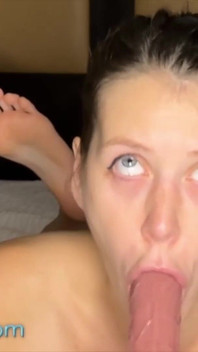Blowjob sudut pandangan pertama selamba