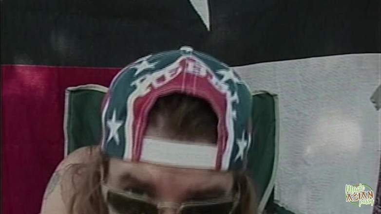 Magic Asian Pussy: Przez cały czas krzyczała jak świnia, a później ten facet ją...