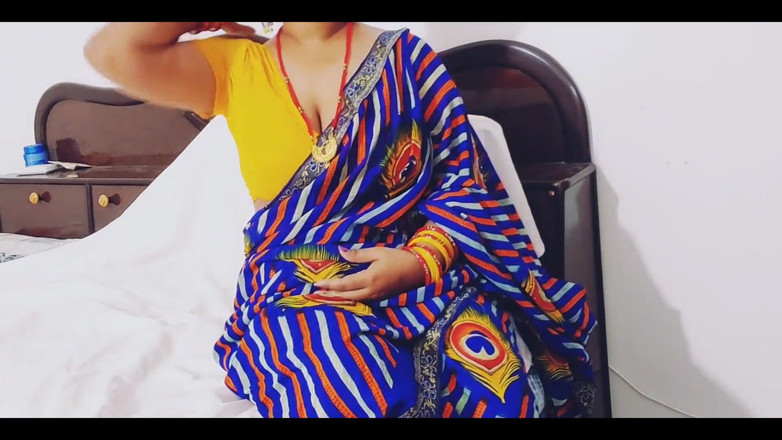 Desi Club House: Шаловливый секс индийской бхабхи с ее пижамом в грязном разговоре