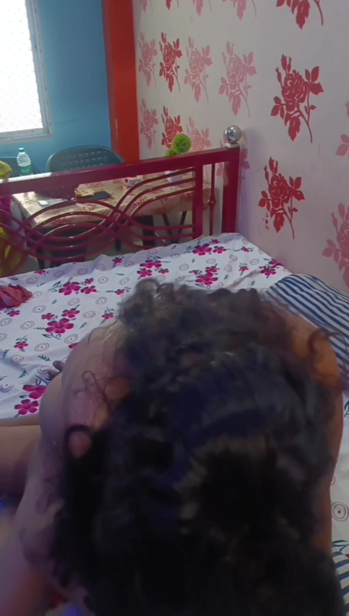 BMsexlove100: Bengoli Desi Sexy manželka se dělí s kalkatským chlapcem a...