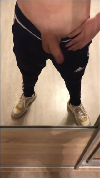 qaz11: Handjob pada kamera-210