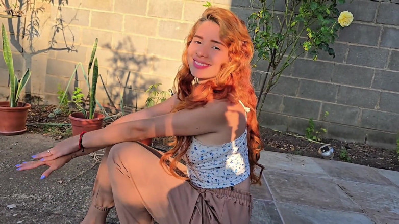 Labestiaylabella: Me follo a la mejor amiga de mi novia en...