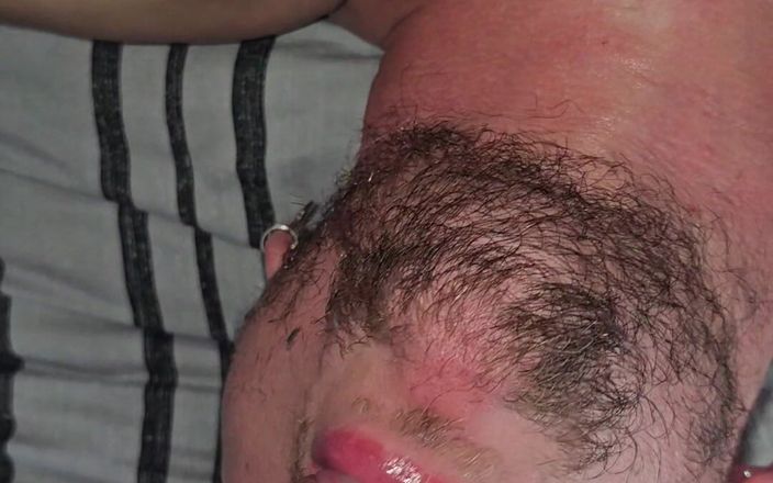 gaynaughtywelsh: Le trio le plus coquin avec une bite de 10 pouces...