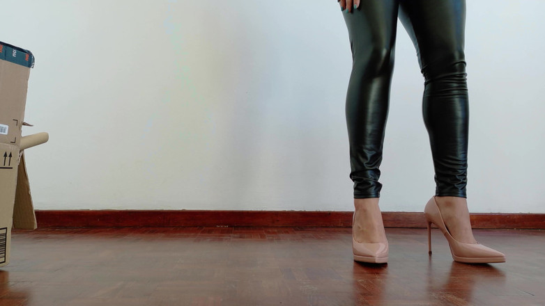 Kinky Lyrical: Stilettos Vs Cardboard