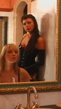 Lesbianas grandes lamiendo coño
