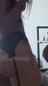 สาวงามในชุดชั้นใน