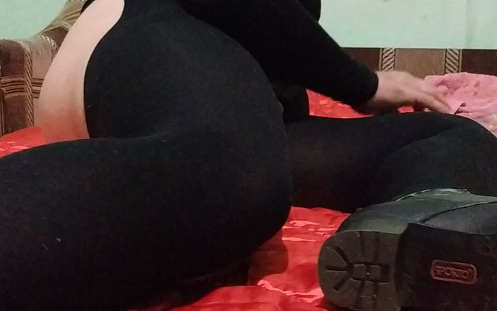 Shame: Transvestitka Denise.