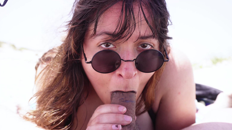 VickyVixen: Sucking a Strangers Cock at the Nude Beach