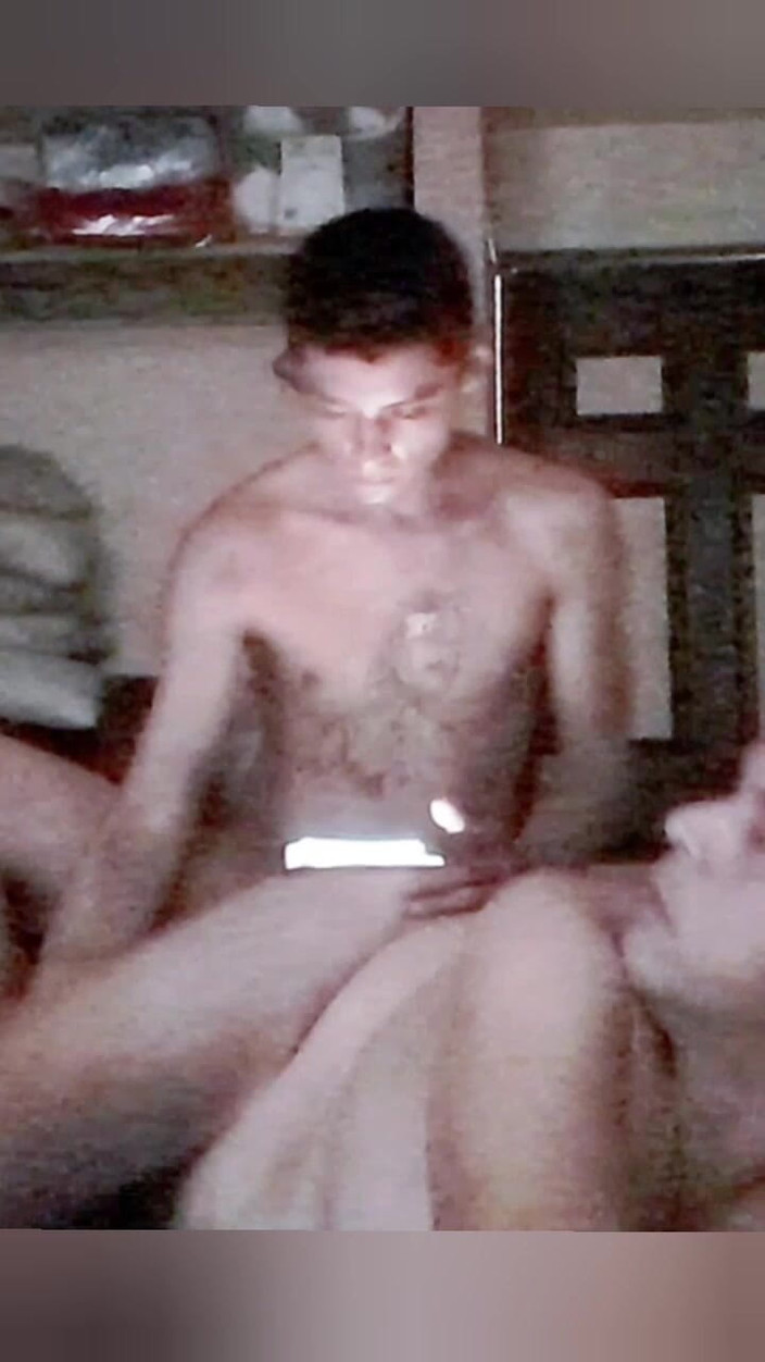 Tetto Michel: Iubitul surorii mele vitregă se întoarce la mine pentru a doua...