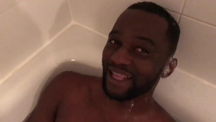 Sjojo Levana: In the bathtubs