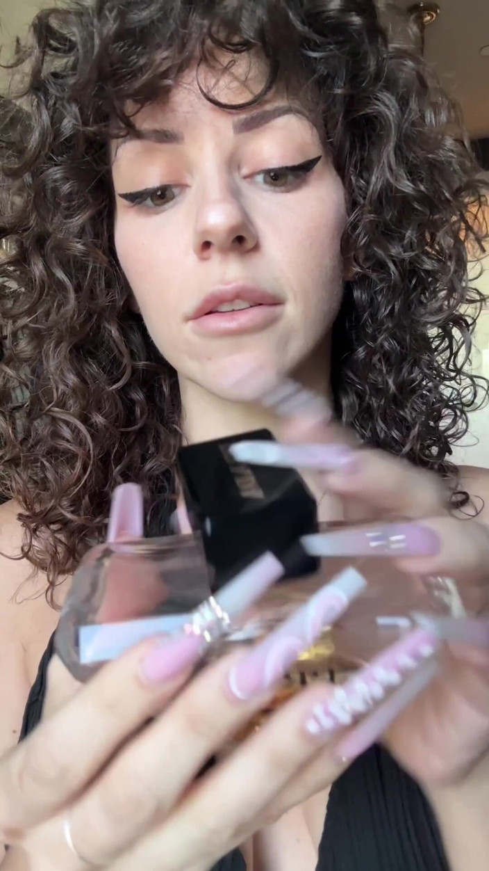 SavvyStar: Asmr bottiglia di profumo
