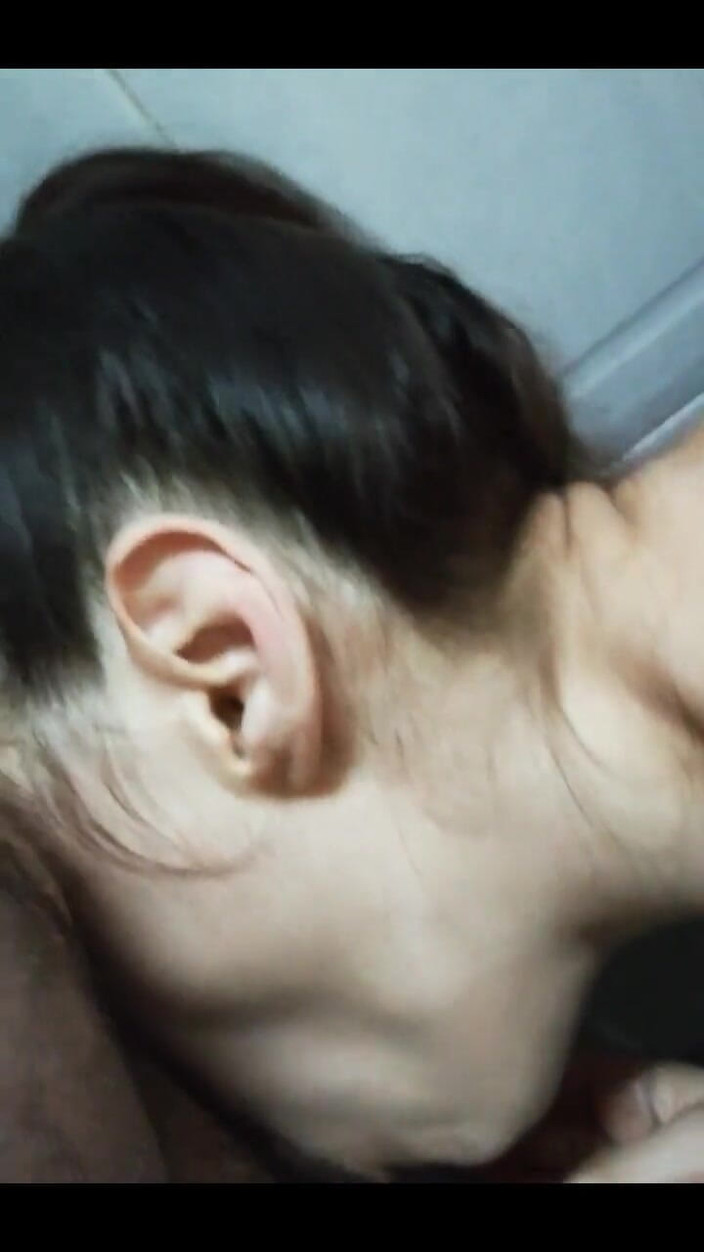 Hard & Rock cc: Detik blowjob 