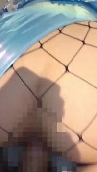 Teil 2 [ein naiver, verwöhnter Balg, der Hotelladungen in Sekunden nimmt! Sie bittet um sex ohne gummi, seine freundin zu sein!