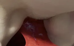 Tôi trở lại làm việc với chiếc quần lót chứa đầy tinh