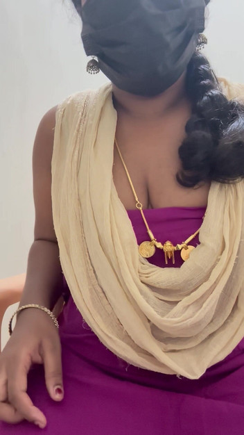 Desi World: Sexy Tamil-lerares die les neemt