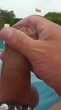 jerking under palm trees in Mallorca