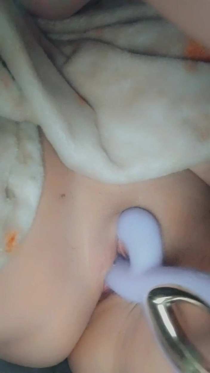 Funhousewife69: Gra solo, ciesząc się dzień w domu sam